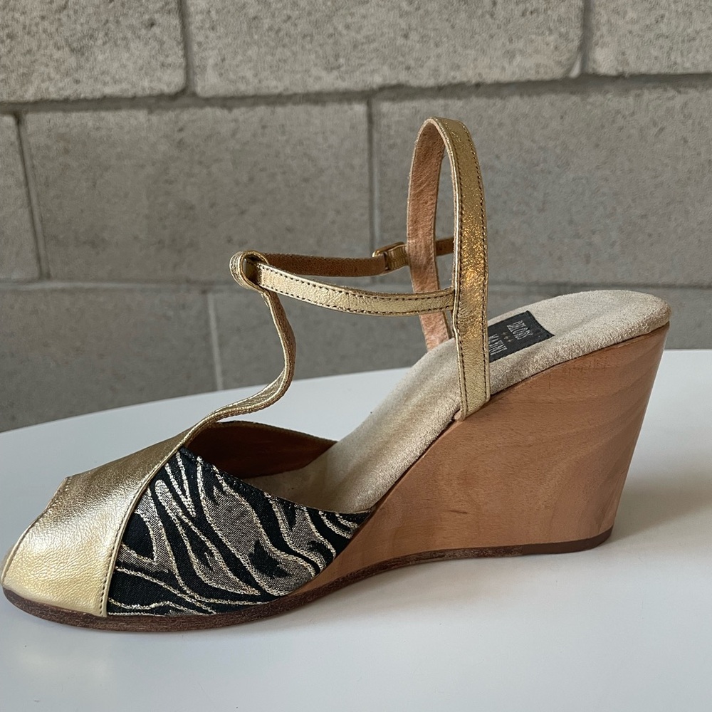 Vintage Inspired Gold and Brocade T-Strap Wedge Shoes - Picture 6 of 11